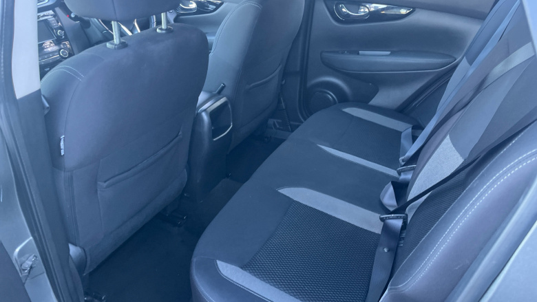 Nissan Qashqai 1.3 DiG-T 160 Acenta Premium 5dr DCT Petrol Hatchback